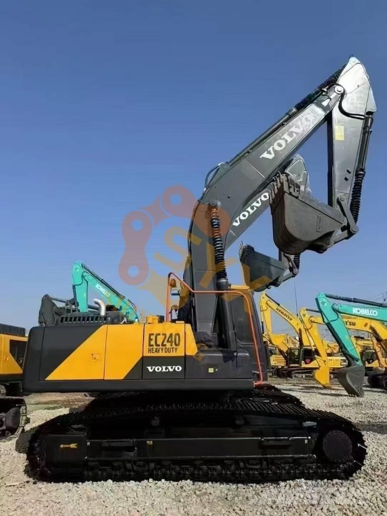 Volvo EC 240 D Εκσκαφείς με ερπύστριες