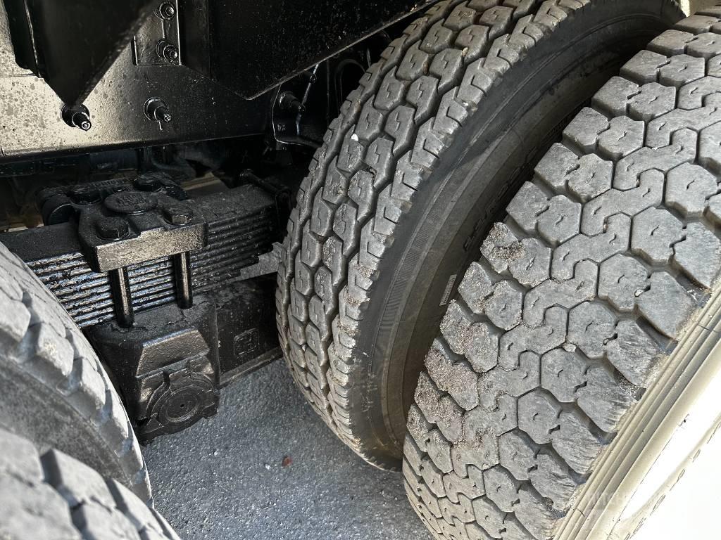 International 7500 Αποφρακτικά οχήματα