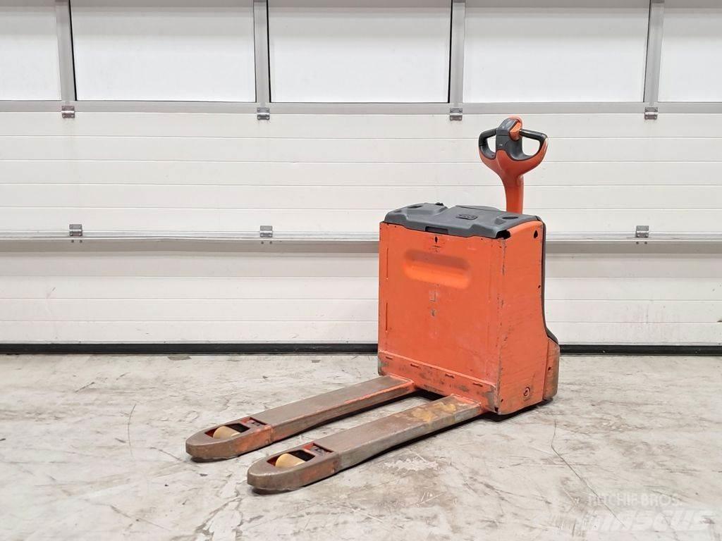 Linde T16 Χειροκίνητο ανυψωτικό αμαξίδιο