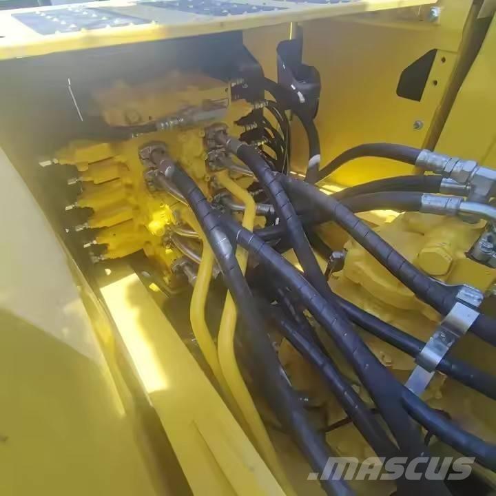 Komatsu PC 270 Εκσκαφείς με ερπύστριες