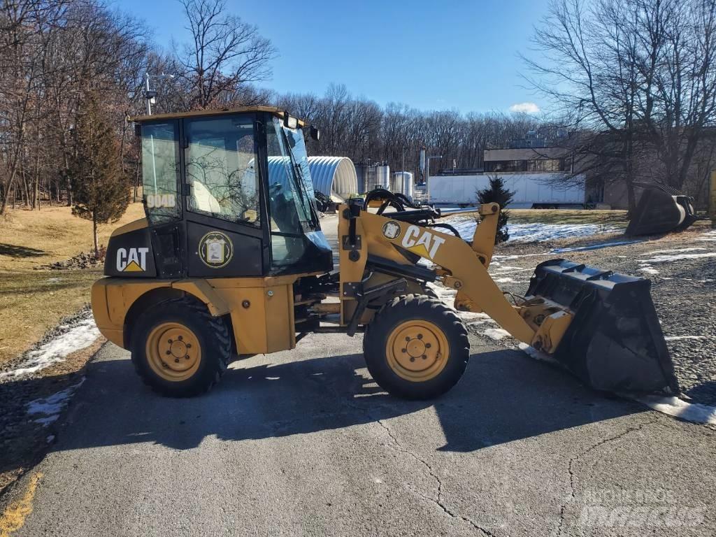 CAT 904 B Φορτωτές με λάστιχα (Τροχοφόροι)