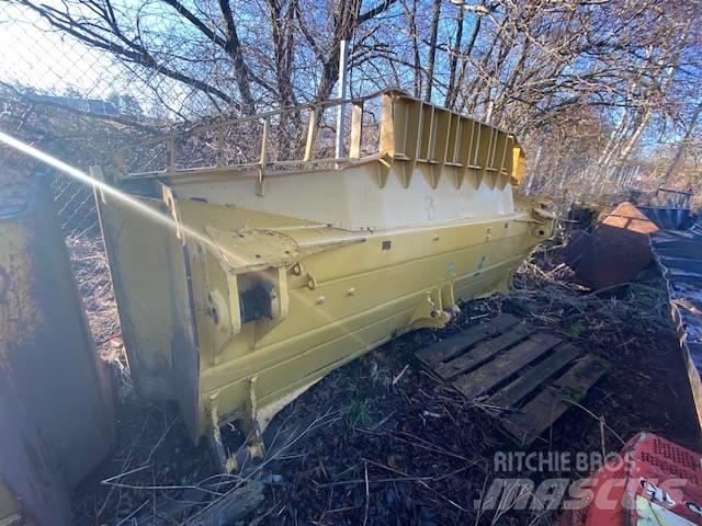 CAT D7E  U-blade, new Πτερύγια