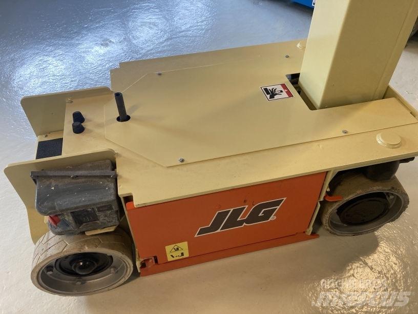 JLG 1230 ES Ανυψωτήρες με κατακόρυφους πυλώνες
