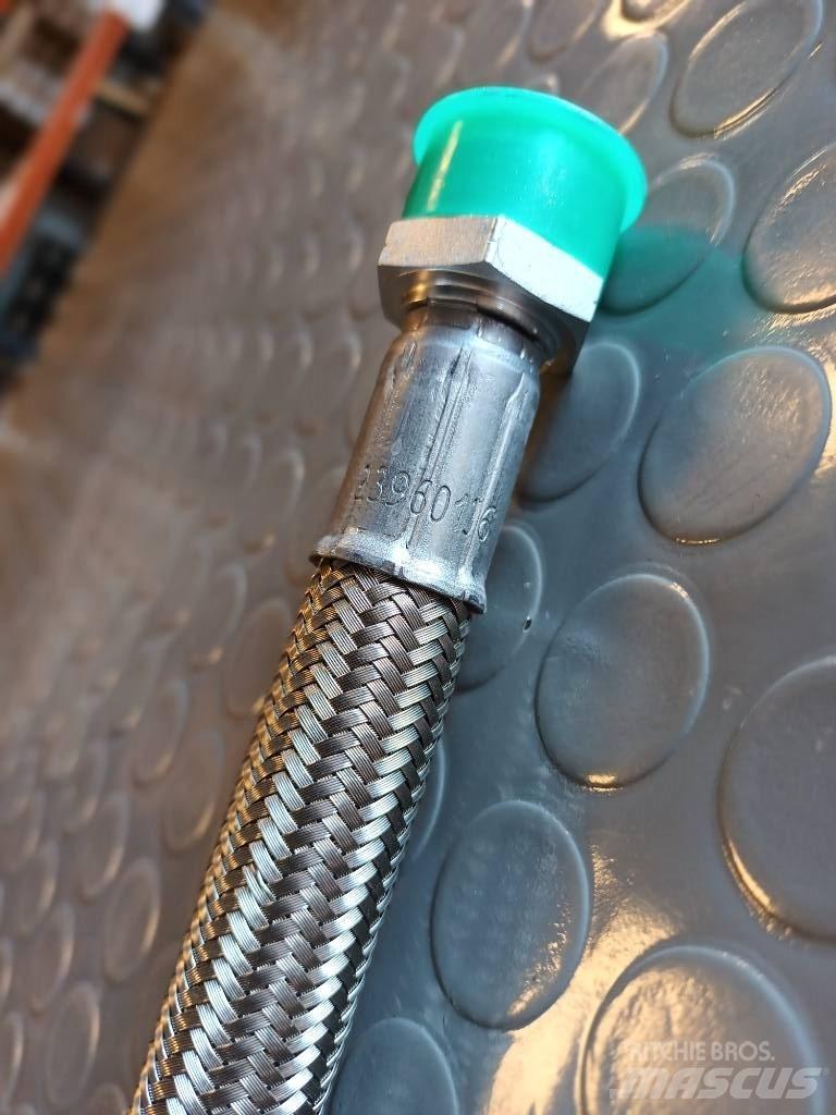 Volvo HOSE 23960136 Μεταφορές - Άλλα