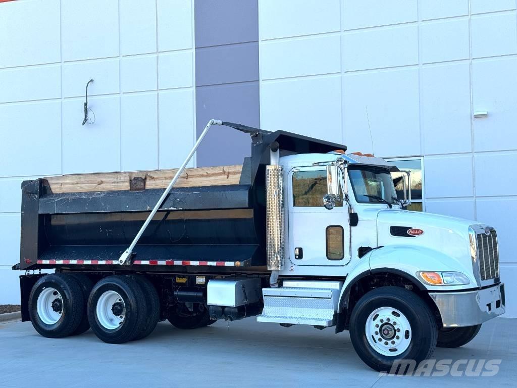 Peterbilt 348 Φορτηγά Ανατροπή