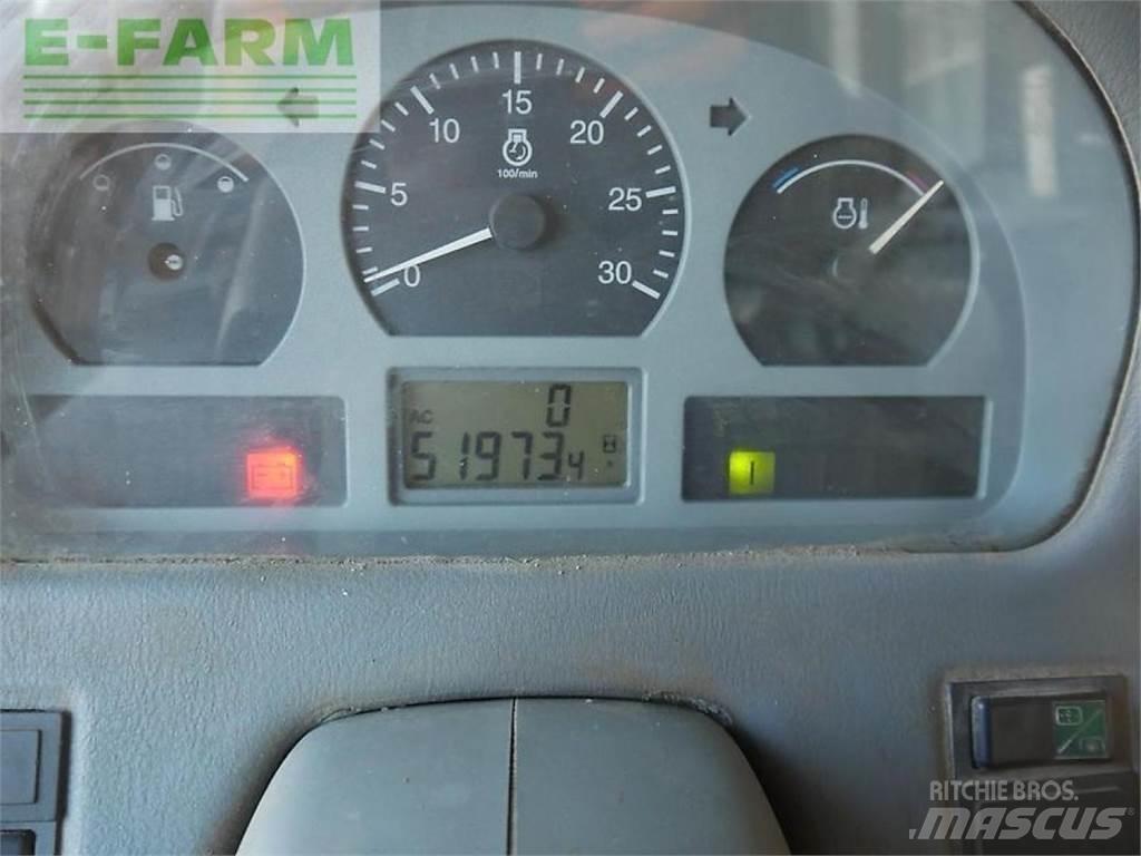Valtra 8450 Τρακτέρ