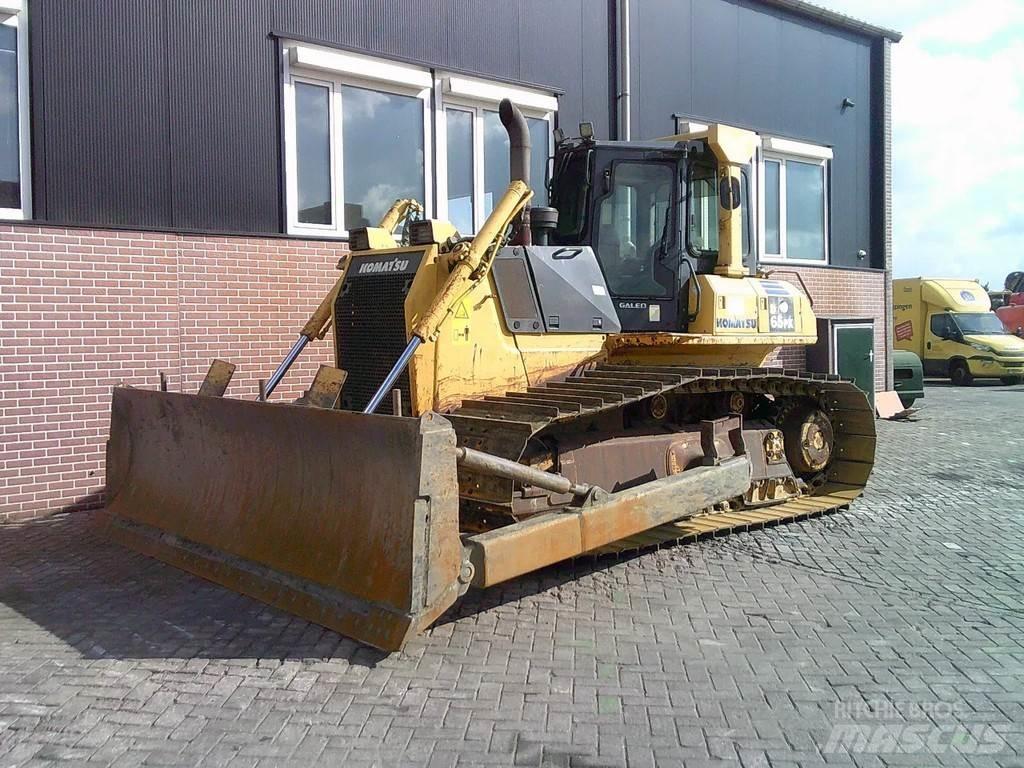 Komatsu D65PX-15 Μπουλντόζες με ερπύστριες