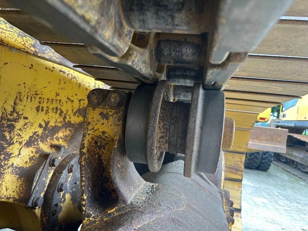 Komatsu D65PX-15 Μπουλντόζες με ερπύστριες