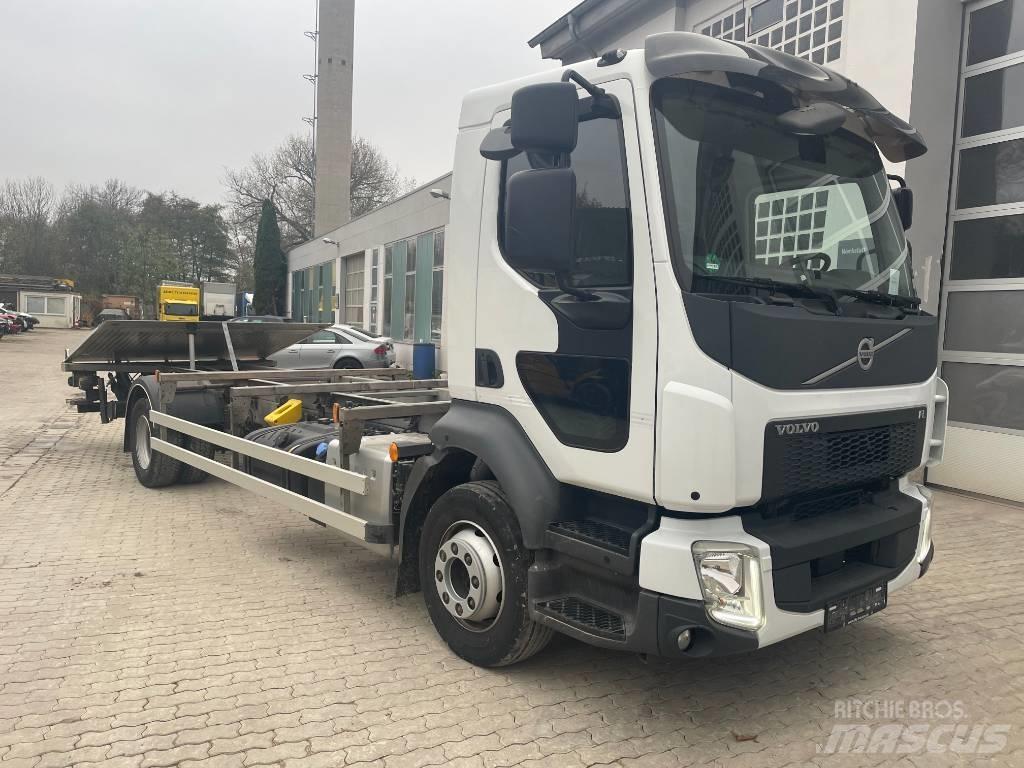 Volvo FL 250 Φορτηγά φόρτωσης κάδων