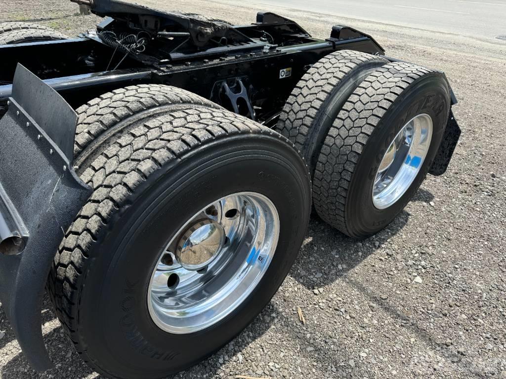 Kenworth T 680 Τράκτορες