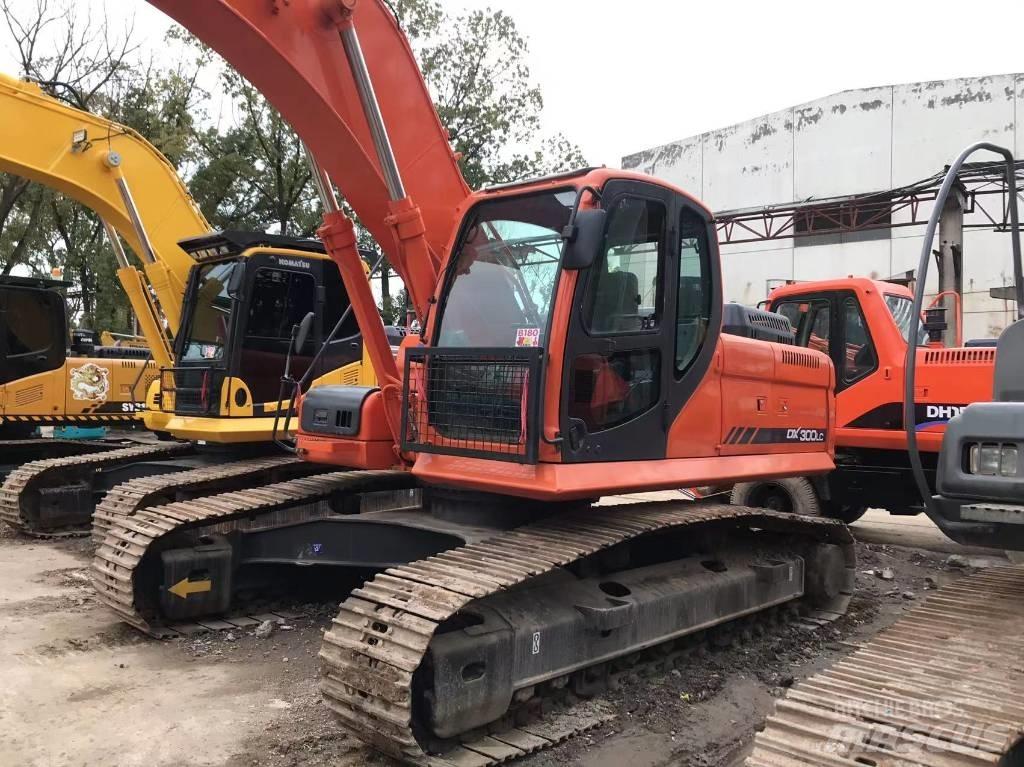 Doosan DX 300 Εκσκαφείς με ερπύστριες
