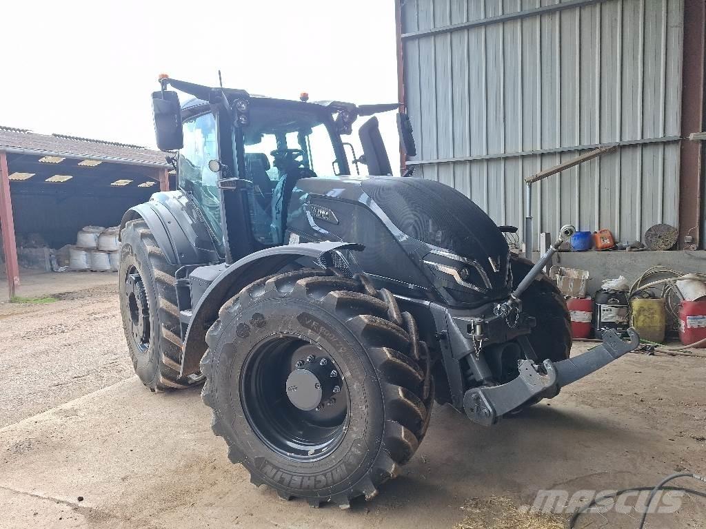 Valtra Q265 Τρακτέρ