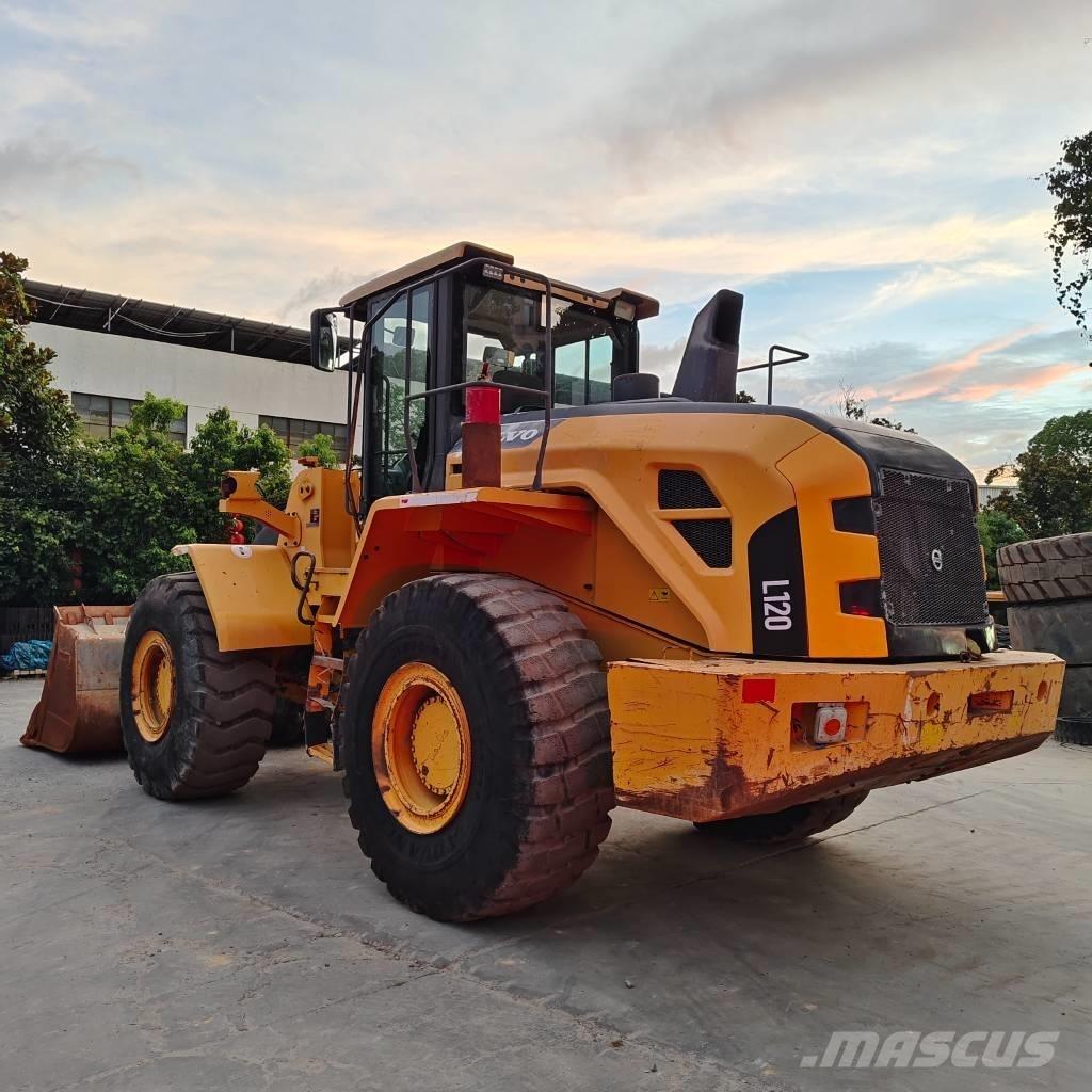 Volvo L 120 Φορτωτές με λάστιχα (Τροχοφόροι)