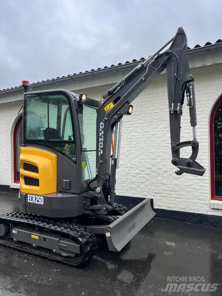Volvo ECR 25 D Εκσκαφάκι (διαβολάκι) < 7t
