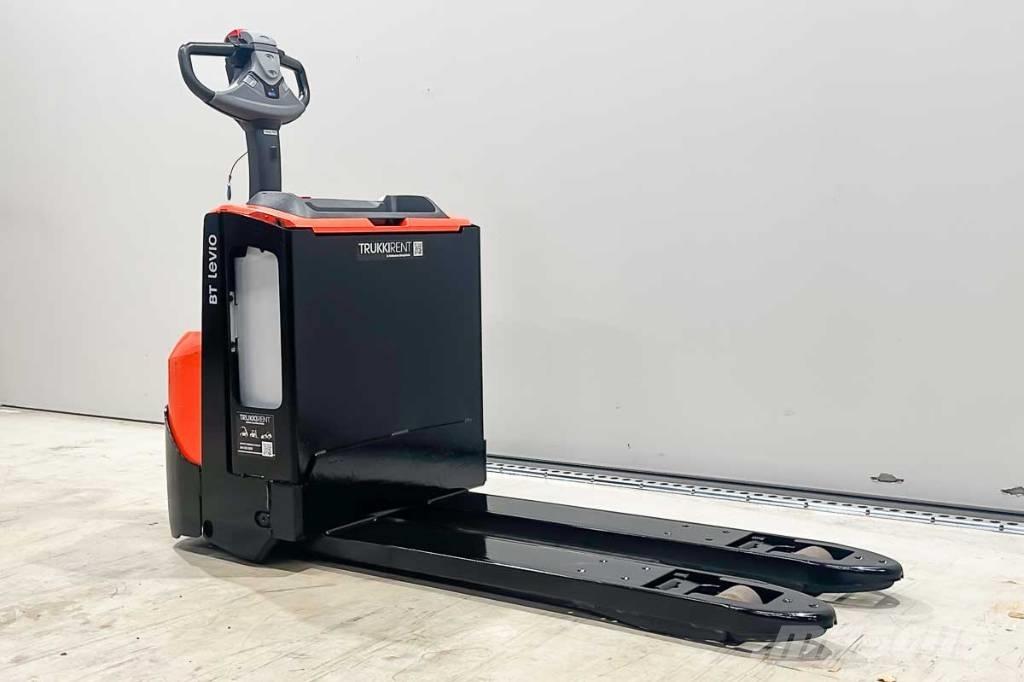 Toyota LWE 200 Χειροκίνητο περονοφόρο ανυψωτικό