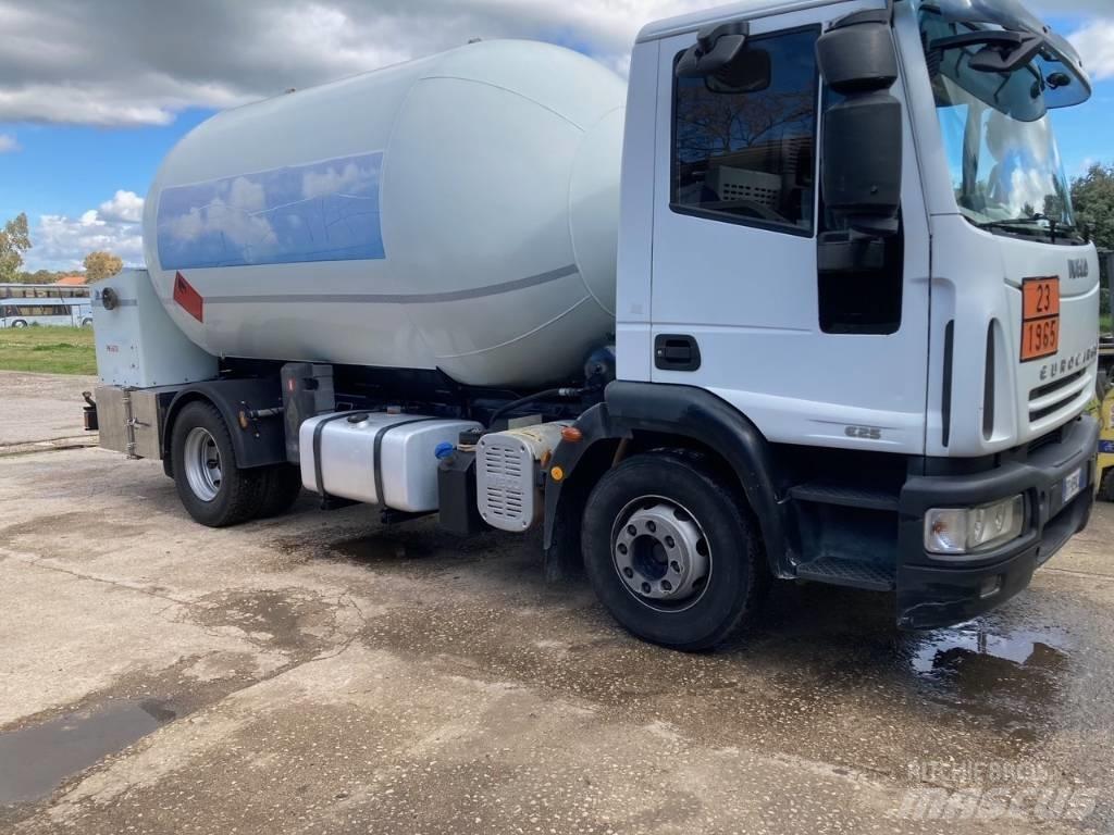 Iveco 135E25 Βυτιοφόρα φορτηγά