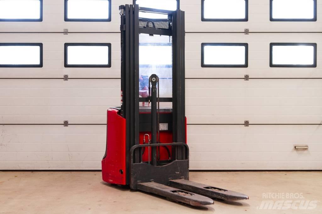 Linde L 12 Παλετοφόρα πεζού χειριστή με ιστό