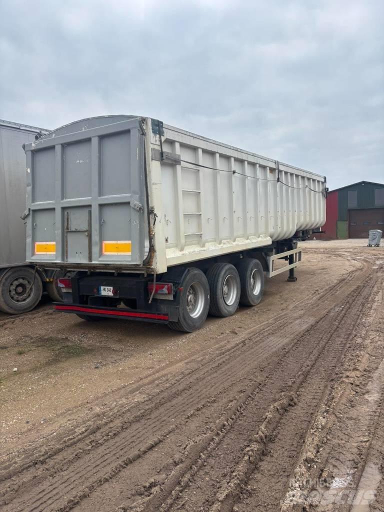 SDC Trailers LTD Ημιρυμούλκες Κουρτίνα