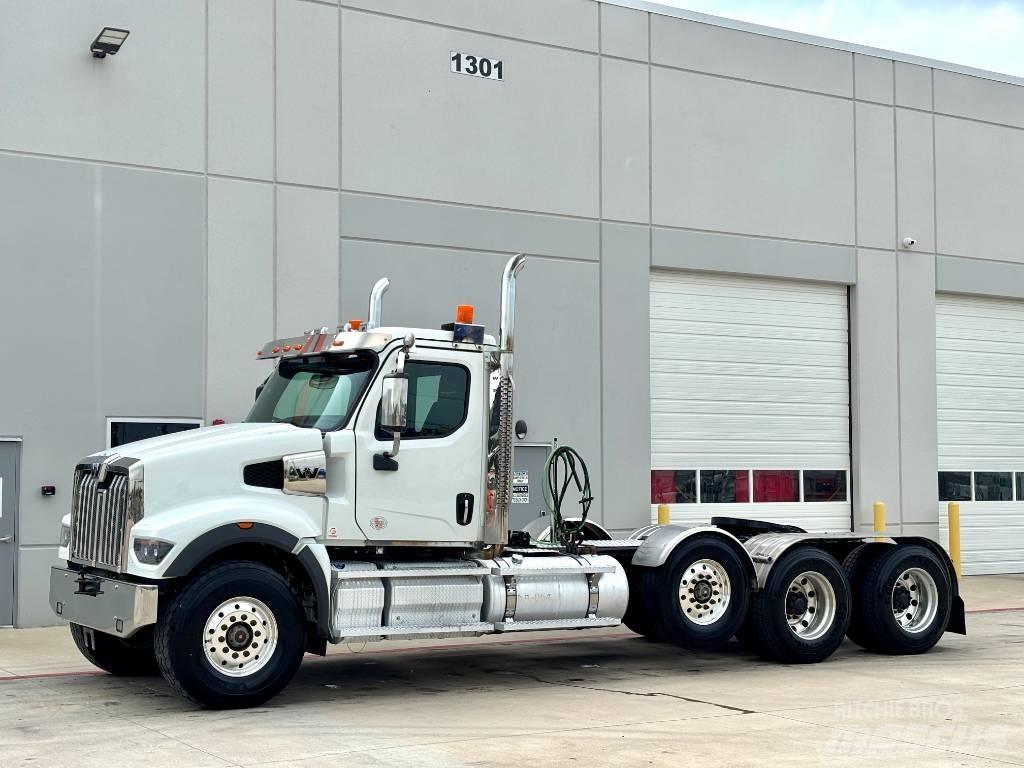 Western Star 49 X Τράκτορες