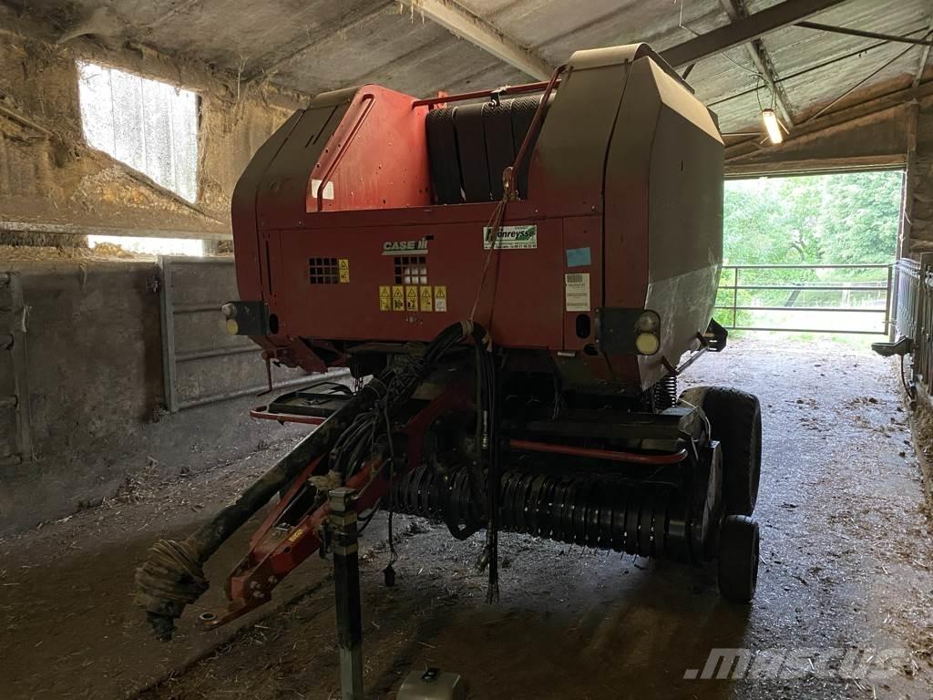 Case IH RBX 452 Πρέσες κυλινδρικών δεμάτων