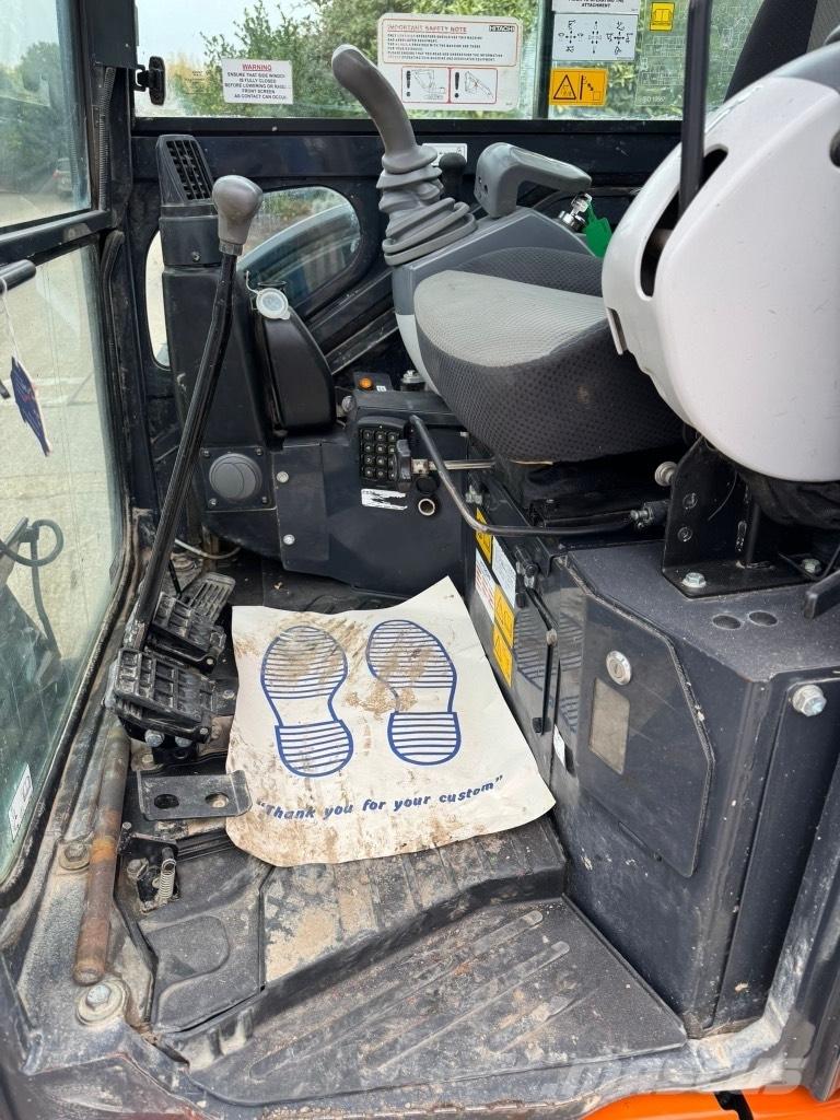 Hitachi zx26 Εκσκαφάκι (διαβολάκι) < 7t