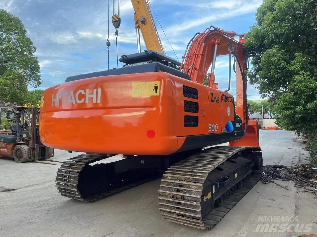 Hitachi ZX 200 Εκσκαφείς με ερπύστριες