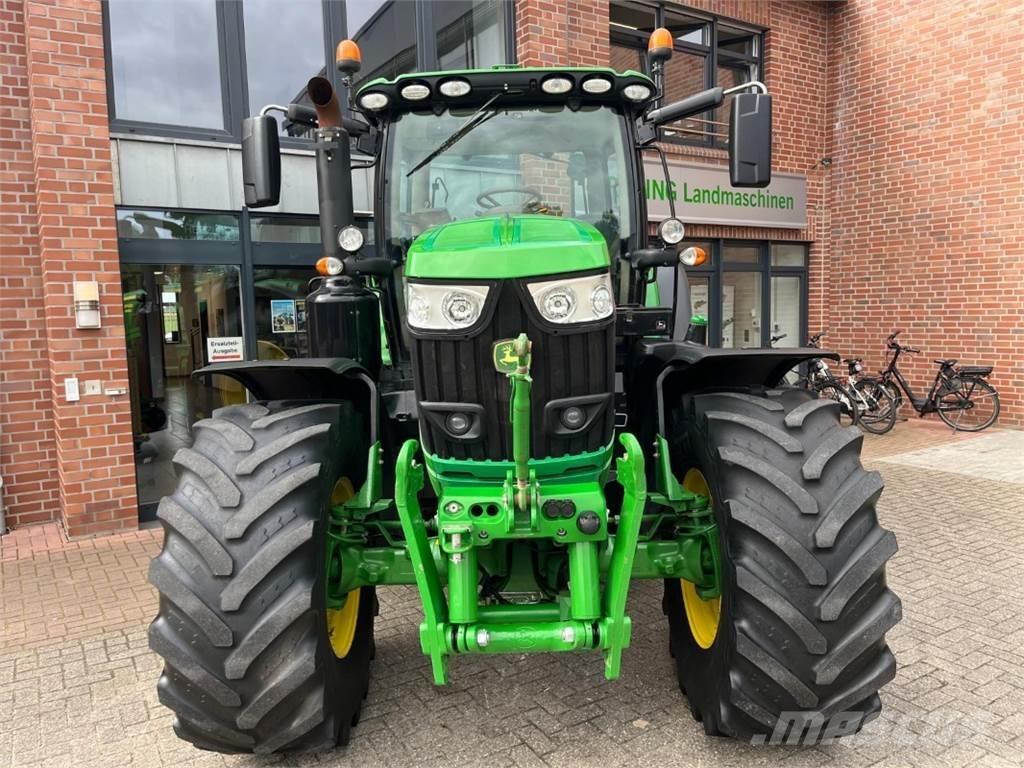 John Deere 6215R Τρακτέρ