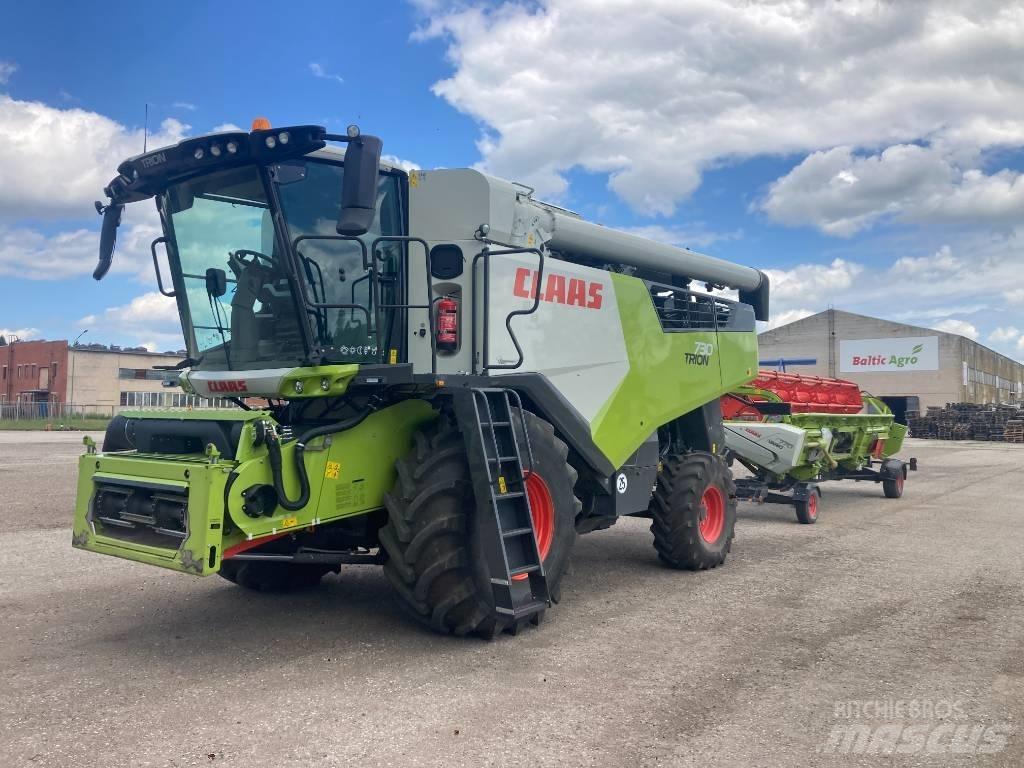 CLAAS Trion 730 Θεριζοαλωνιστικές μηχανές