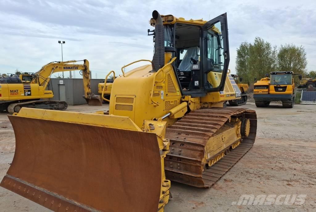 Komatsu D61PXI-24E0 Μπουλντόζες με ερπύστριες