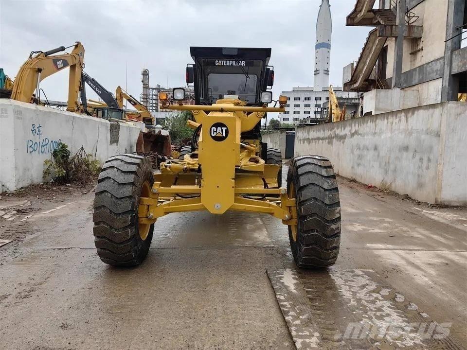 CAT 140K Γκρέιντερς