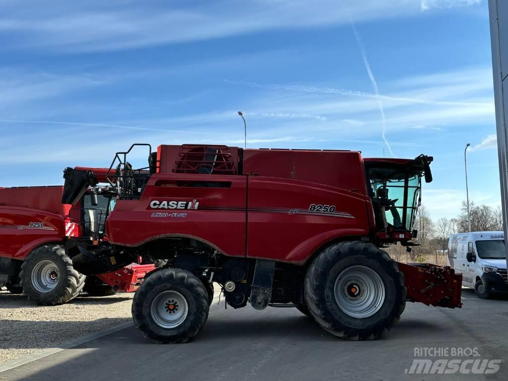 Case IH 8250 Θεριζοαλωνιστικές μηχανές