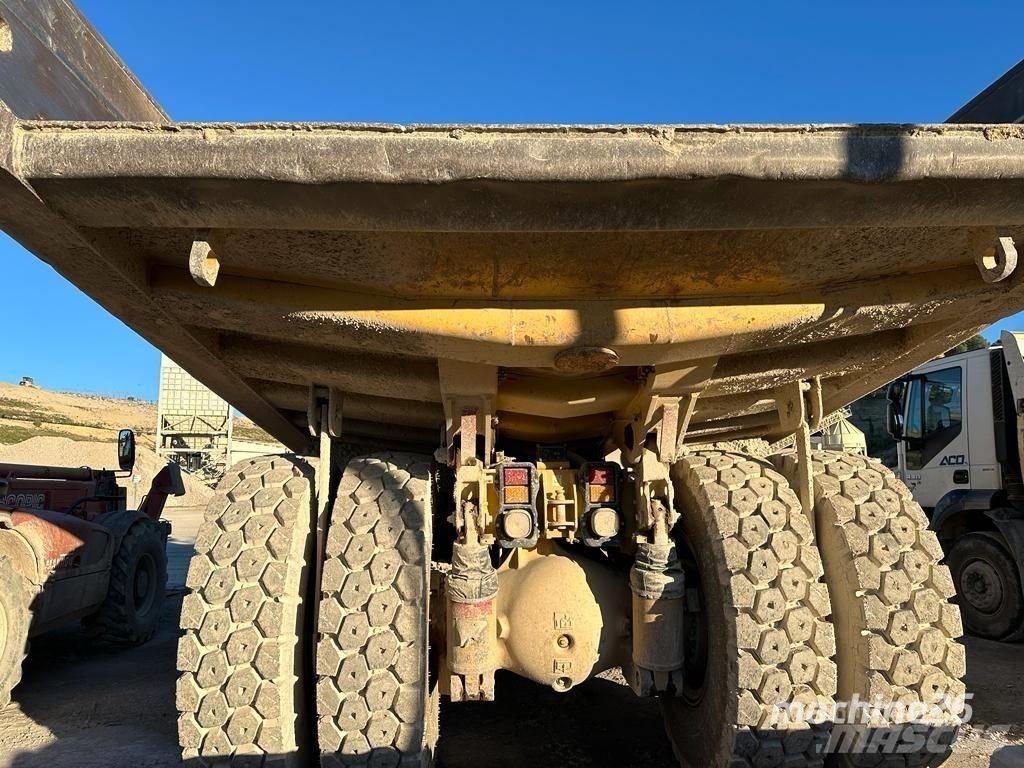 CAT 769 D Άκαμπτα Dumper με ανατρεπόμενο κάδο