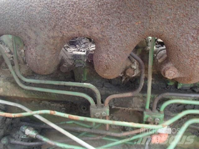 John Deere 4420 Θεριζοαλωνιστικές μηχανές