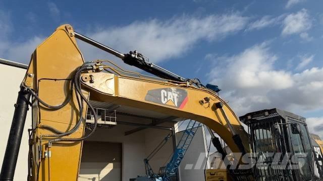 CAT 326 FLN Εκσκαφείς με ερπύστριες