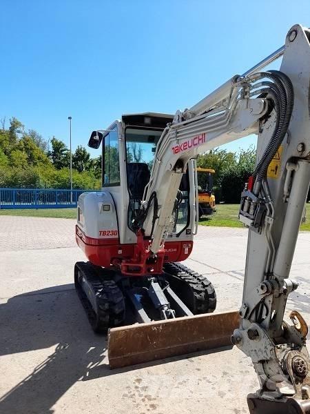 Takeuchi TB 230 Εκσκαφάκι (διαβολάκι) < 7t