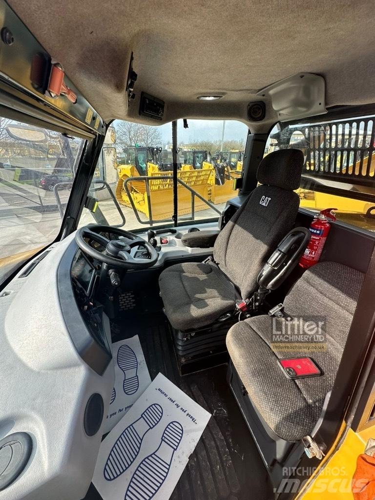 CAT 725C2 Σπαστό Dump Truck ADT