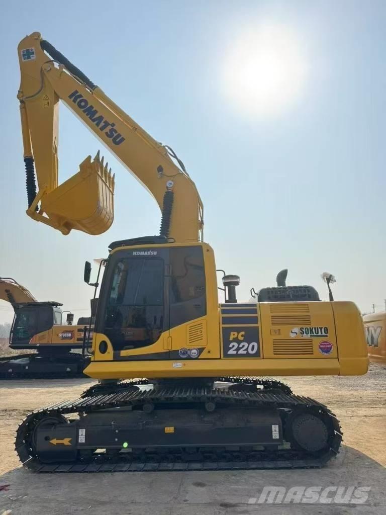 Komatsu 220-8 Εκσκαφείς με ερπύστριες