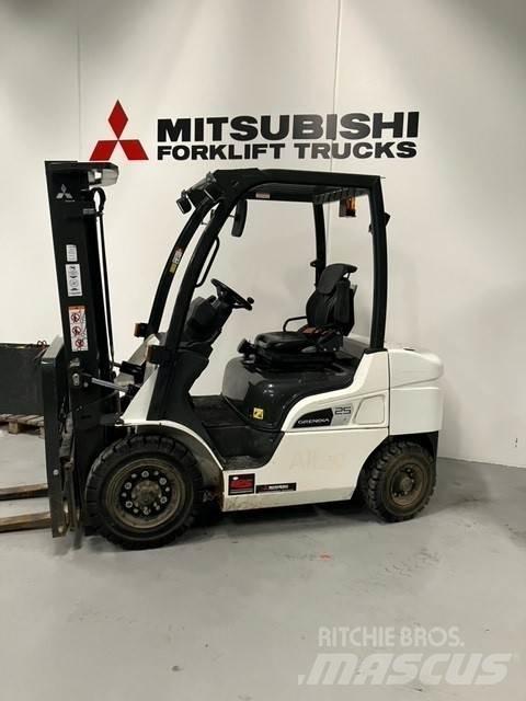 Mitsubishi FD25N3 Πετρελαιοκίνητα Κλαρκ