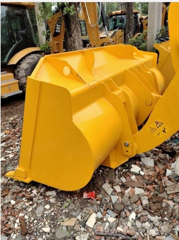 Komatsu WA 320-5 Φορτωτές με λάστιχα (Τροχοφόροι)