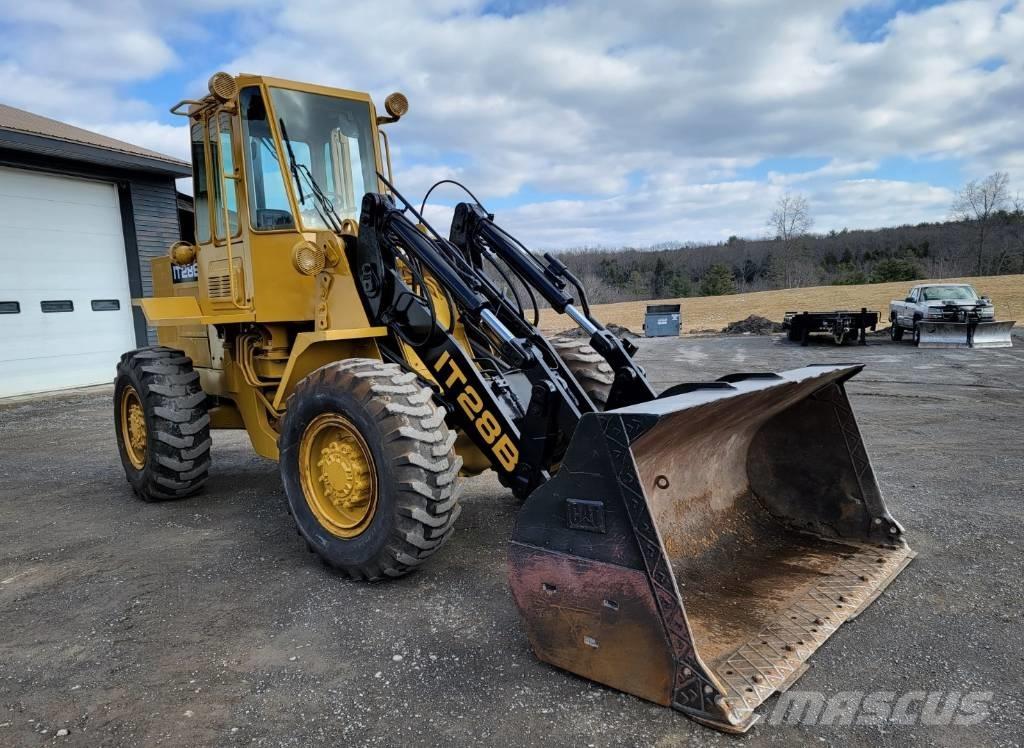 CAT IT 28 B Φορτωτές με λάστιχα (Τροχοφόροι)