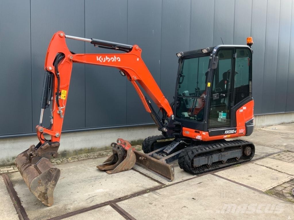Kubota KX 030-4 Εκσκαφάκι (διαβολάκι) < 7t