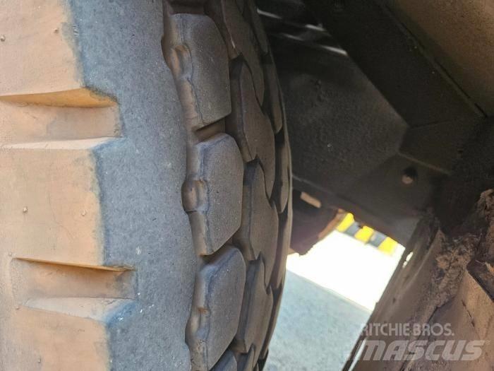 Kobelco RK 250 Γερανοί ανώμαλου εδάφους