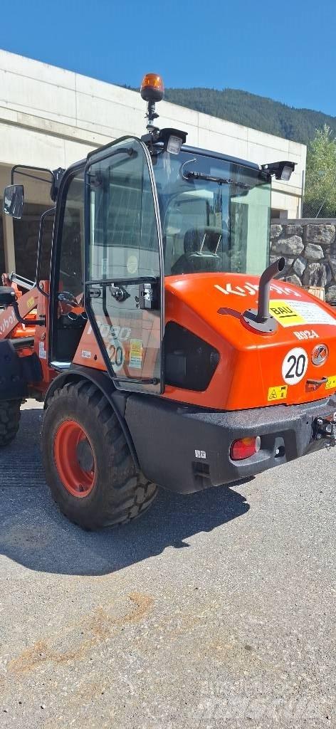 Kubota R 090 Φορτωτές με λάστιχα (Τροχοφόροι)
