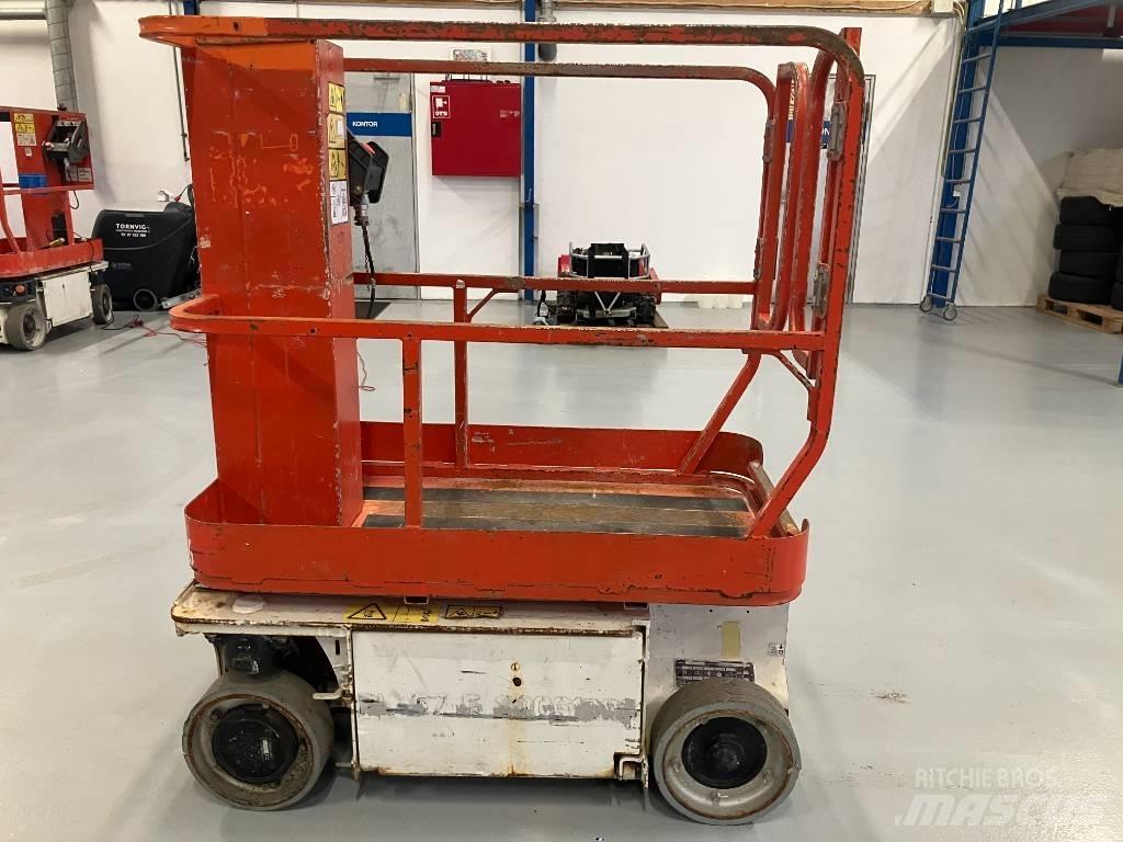 JLG 1230 ES Ανυψωτήρες με κατακόρυφους πυλώνες