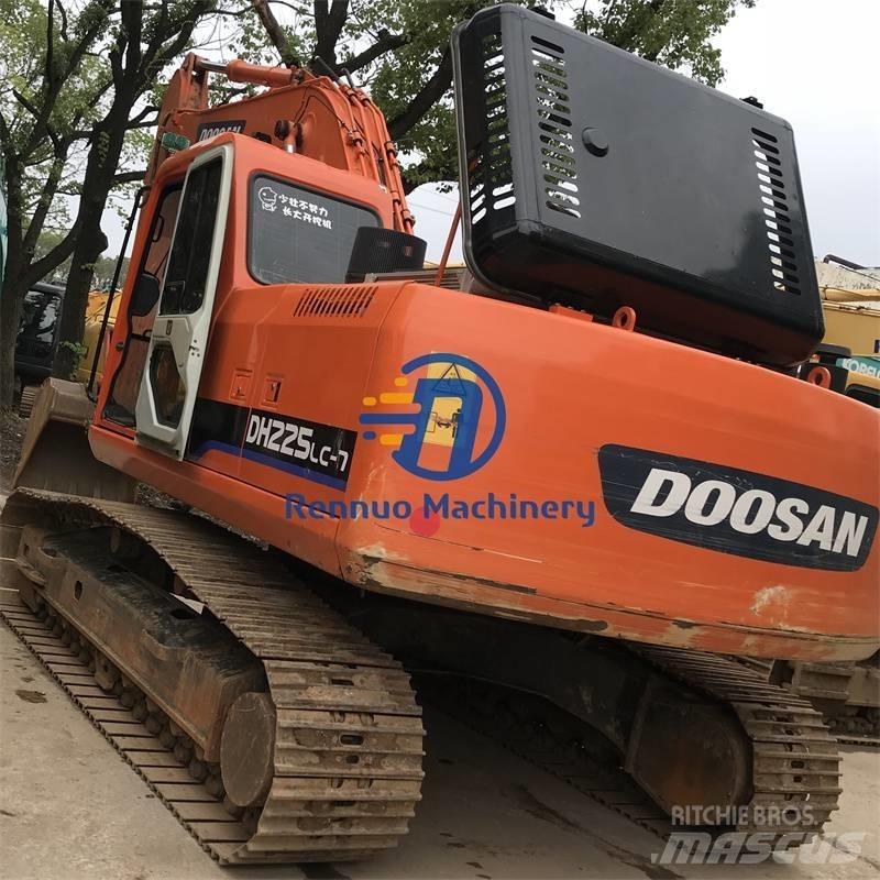 Doosan DH225LC-7 Εκσκαφείς με ερπύστριες
