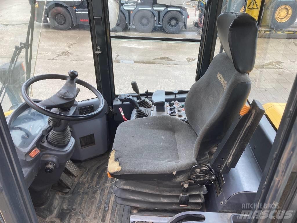 Komatsu WA 250 Φορτωτές με λάστιχα (Τροχοφόροι)