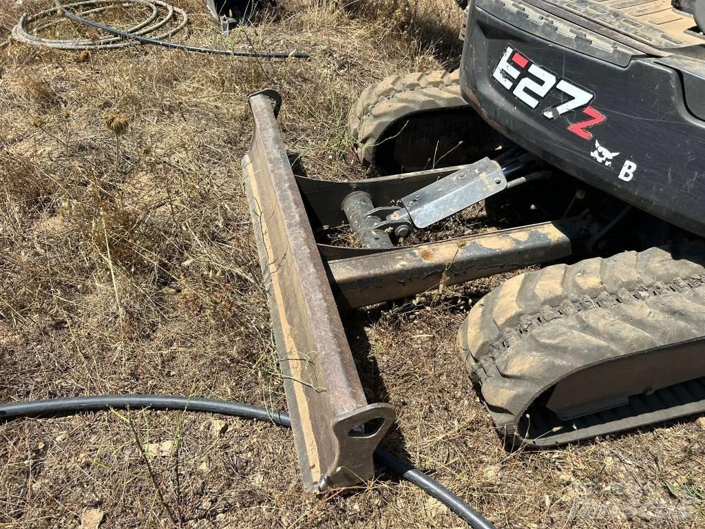  BOBACT E27 Εκσκαφάκι (διαβολάκι) < 7t