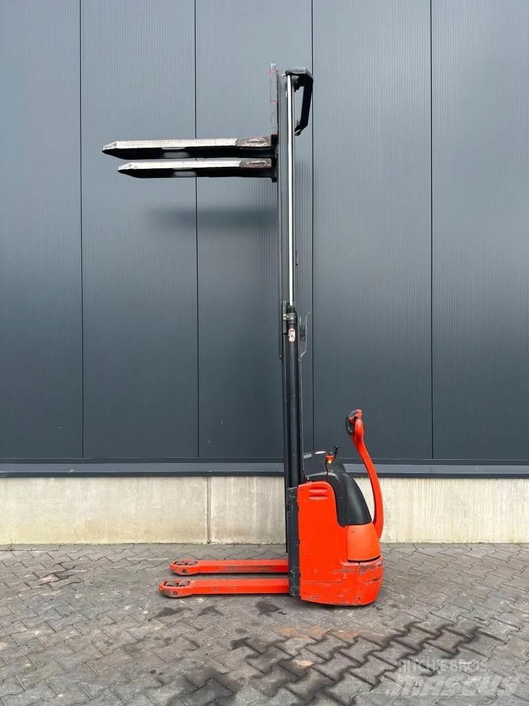 Linde L12 Παλετοφόρα πεζού χειριστή με ιστό