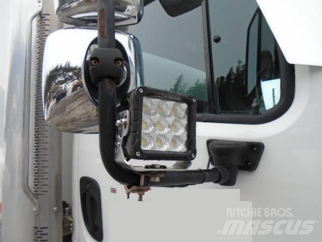 Freightliner M2 106 Φορτηγά Κόφα