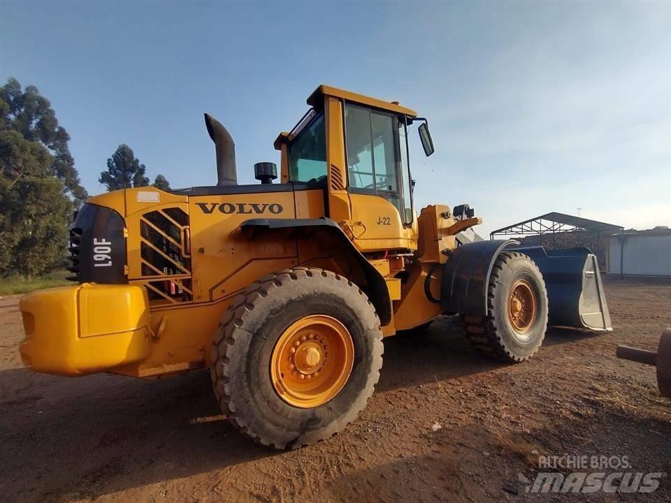 Volvo L90F Φορτωτές με λάστιχα (Τροχοφόροι)